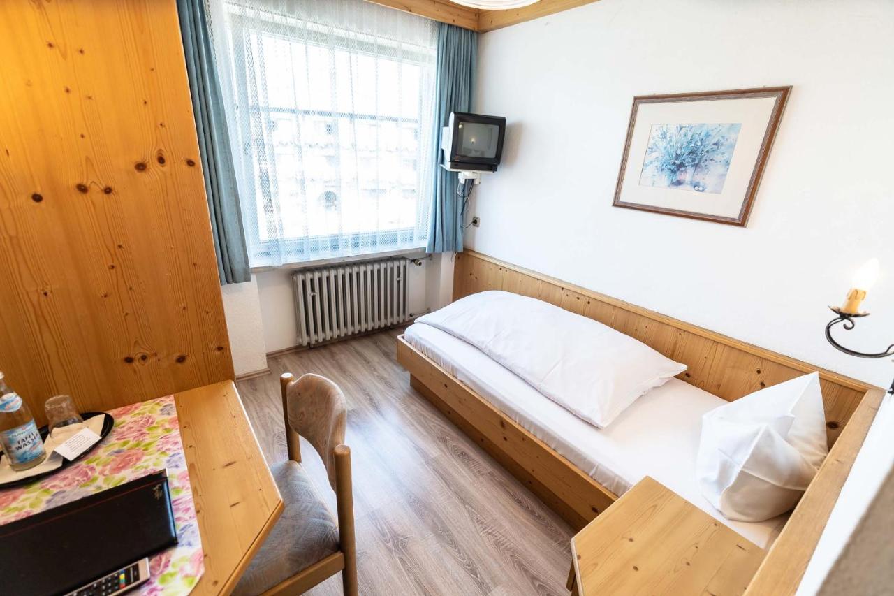 Hotel-Gasthof Zum Dragoner Peiting Extérieur photo