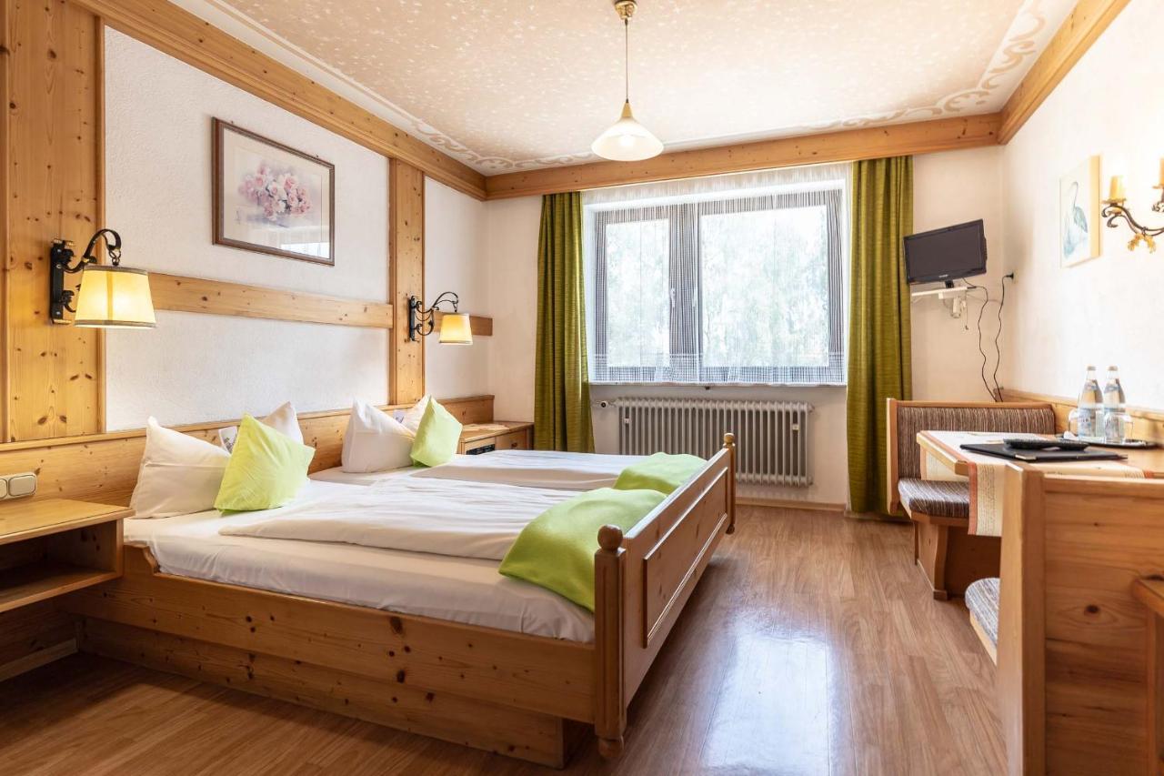 Hotel-Gasthof Zum Dragoner Peiting Extérieur photo